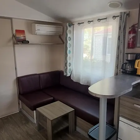 مكان تخييم Les Sablines